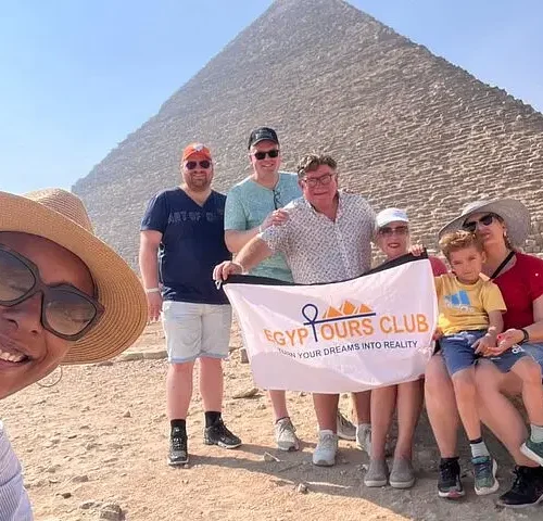 Giza Pyramids and Saqqara Private Tour from Cairo with Memphis