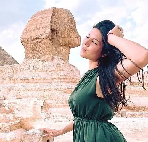 Top rated Giza Pyramids, Sphinx, Memphis and Saqqara Private Tour
